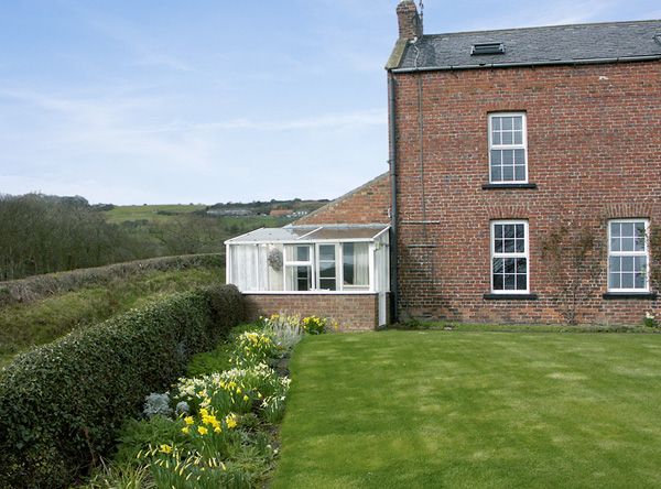 Fylingthorpe holiday cottage