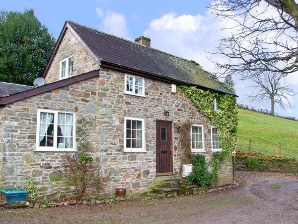 Dolfor holiday cottage