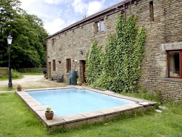 Lees Hall Cottage <br />Pet-Friendly Cottage (Ref 1381)