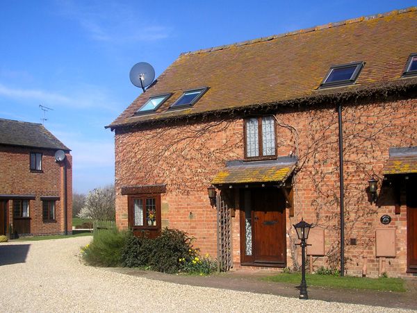 2 bedroom Cottage for rent in Stratford upon Avon