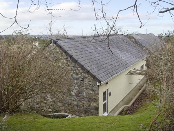 Sea Views Holiday Cottages Damavand Dylluan Countryside Cottage, Caernarfon, North Wales (Ref 1447) 