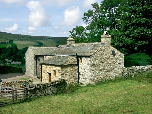 3 bedroom Cottage for rent in Richmond