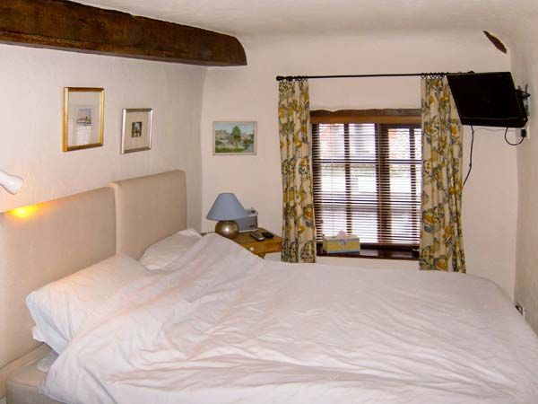 holiday let Sheringham Inglenook Cottage