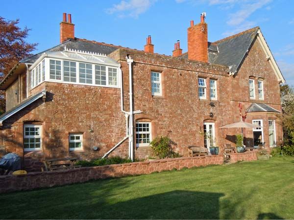 holiday let Watchet The Well House Apartment
