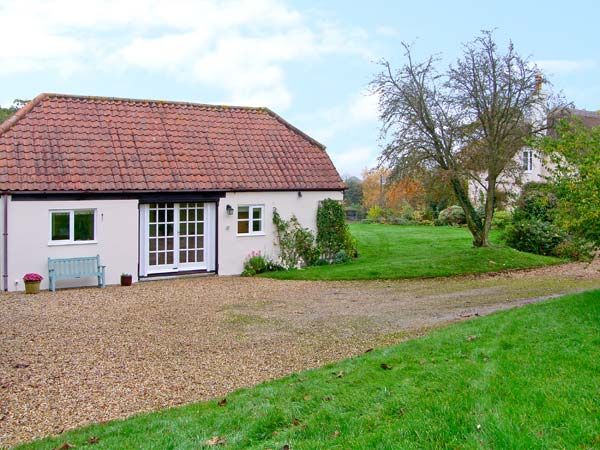 holiday let Okeford Fitzpaine Oke Apple Cottage