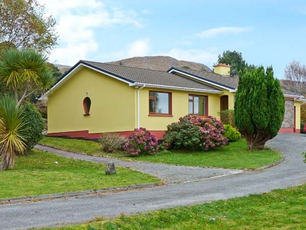 holiday let Glengarriff, County Cork Rock House