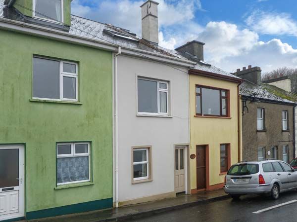 holiday let Roundstone, County Galway Quayside House