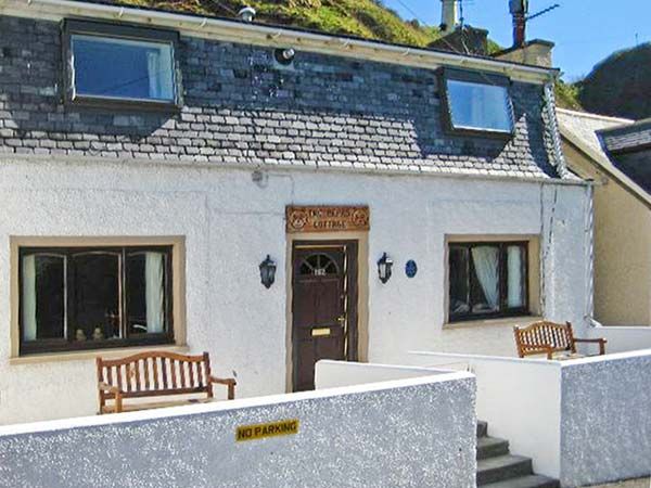 holiday let Gardenstown Two Bears Cottage