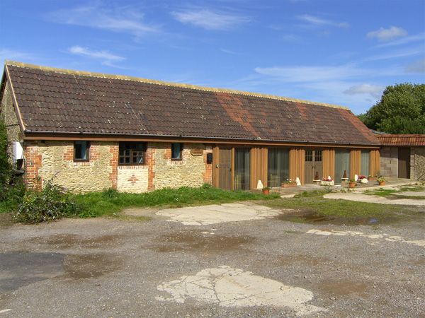 2 bedroom Cottage for rent in Malmesbury