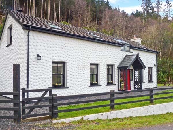 holiday let Glenbeigh, County Kerry Railway Cottage