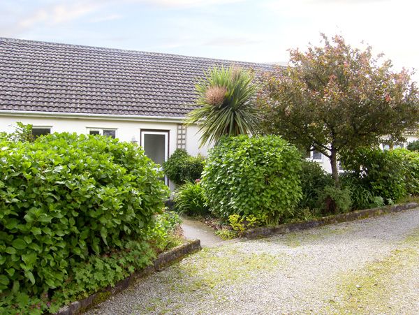 Camellia Cottage,
East Taphouse,
Cornwall
