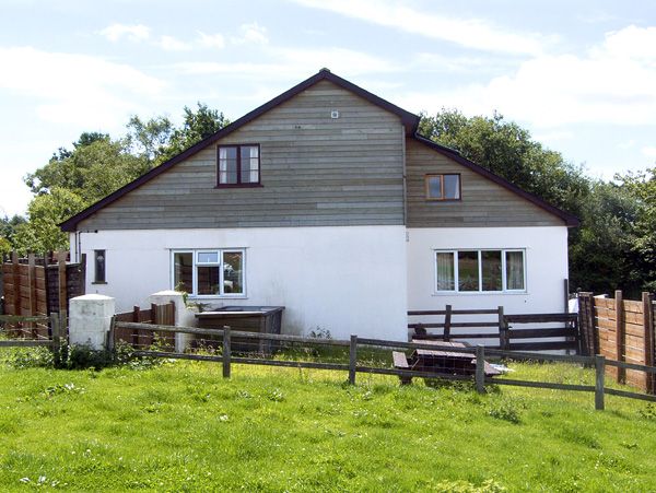 Whytings Devon Dog Friendly Holiday Cottage