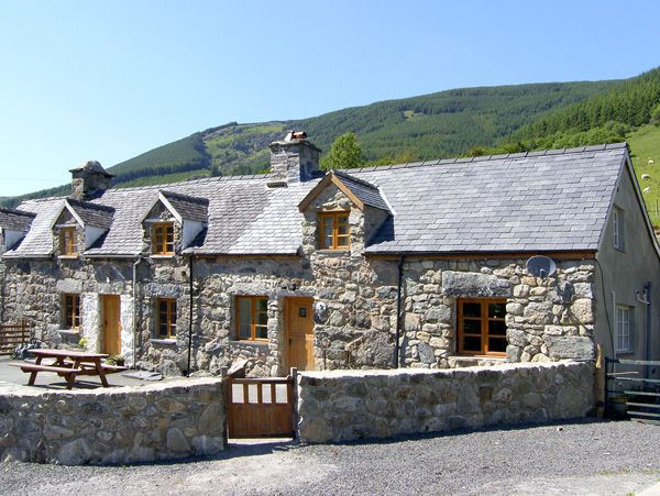 Llanbrynmair holiday cottage
