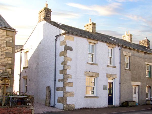 Street holiday cottage