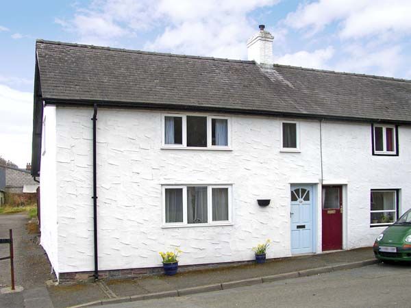 Mid Wales Holiday Cottages Honeysuckle Cottage Pet-Friendly Cottage, Knighton, Mid Wales (Ref 3511) 
