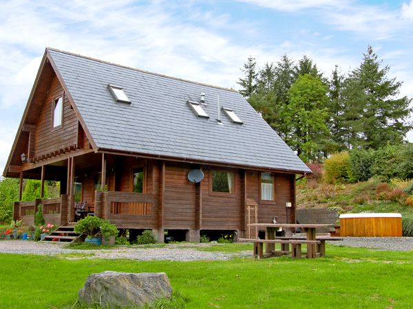 Welsh Holiday Cottages Suran-Y-Coed Family Cottage, Llangunllo, Mid Wales (Ref 3573) 