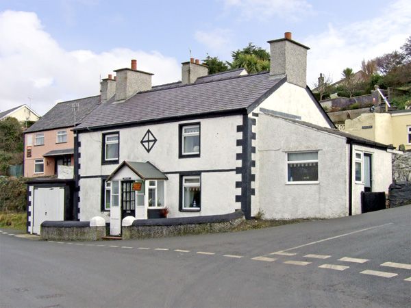 Fishing Holiday Cottages Royal Oak Cottage Pet-Friendly Cottage, Amlwch Port, North Wales (Ref 3817) 