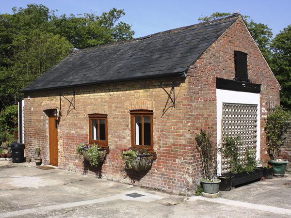 1 bedroom Cottage for rent in Herne