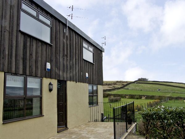 Laneshawbridge holiday cottage