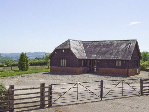 Bacton holiday cottage