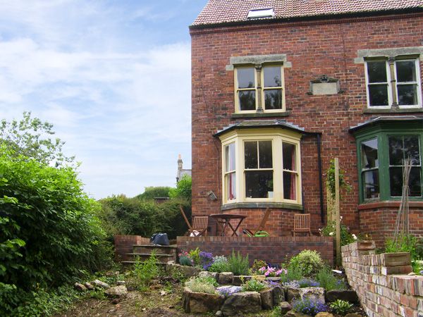 Fylingthorpe holiday cottage