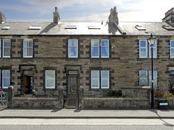 Kilmaurs holiday cottage