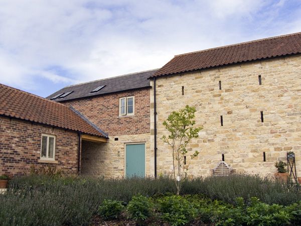 Alice's Cottage PetFriendly Cottage, Wetherby, Yorkshire Dales (Ref 4292)
