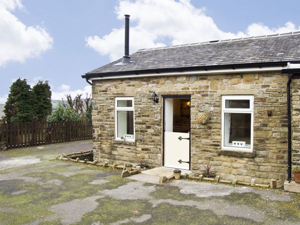 Charlesworth holiday cottage