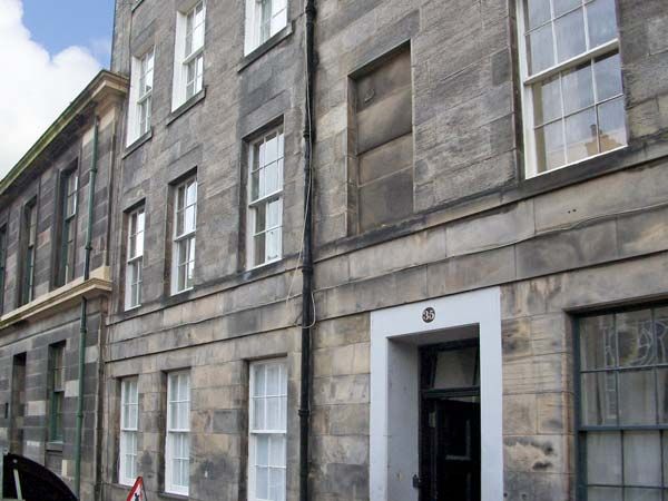 holiday let Edinburgh 35 Barony Street