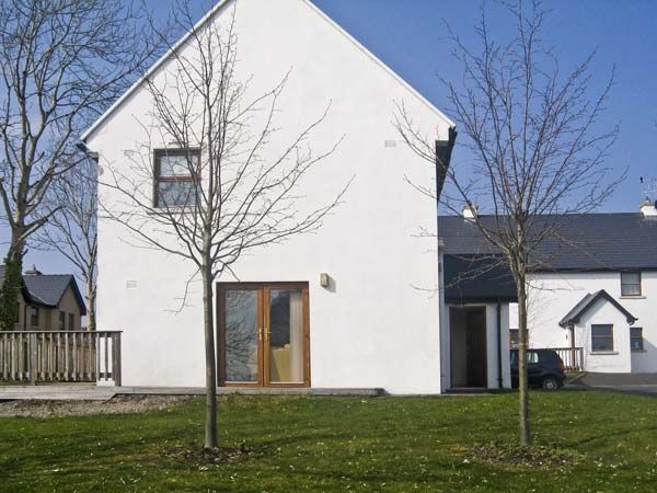12 Mountshannon Cottages Ireland Dog Friendly Holiday Cottage