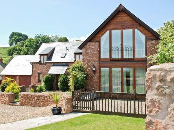 4 bedroom Cottage for rent in Watchet