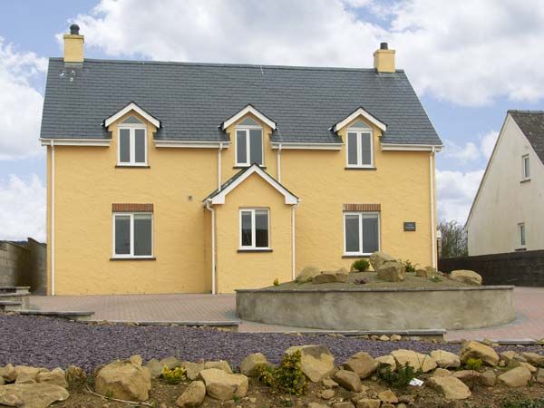 Abercastle holiday cottage