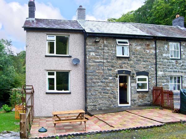 Llanbrynmair holiday cottage