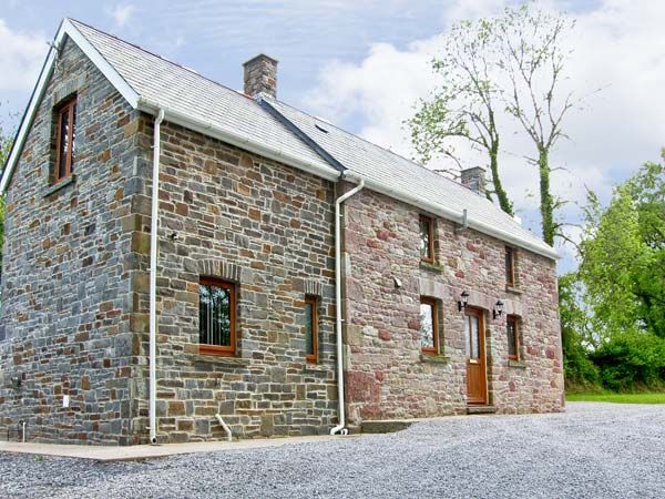 South Wales Holiday Cottages Bwthyn Trecoed Coastal Cottage, St Clears, South Wales (Ref 6948) 