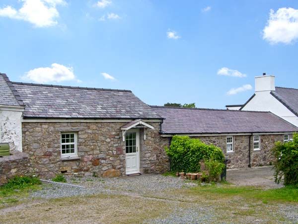 Anglesey Holiday Cottages Tyn Y Mynydd   Coastal Cottage, Moelfre, Isle Of Anglesey, North Wales (Ref 7609) 