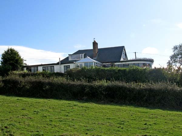 Sea Views Holiday Cottages Bron-Y-Bryn Cottage Coastal Cottage, Gwaenysgor Near Prestatyn, North Wales (Ref 7845) 
