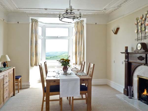 Tregadillett holiday cottage