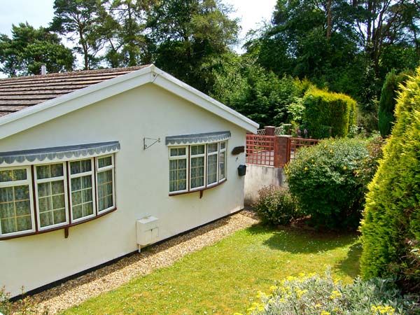 Saundersfoot Holiday Cottages The Farthings Beach Cottage, Saundersfoot, South Wales (Ref 8431) 