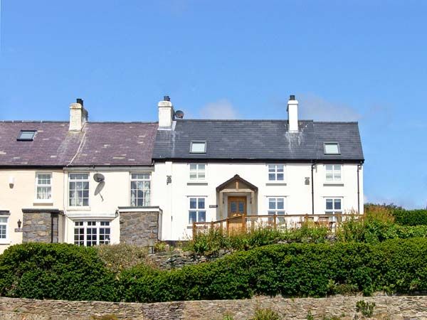 Sea Views Holiday Cottages Hen Graig Pet-Friendly Cottage, Bull Bay, Isle Of Anglesey, North Wales (Ref 8696) 