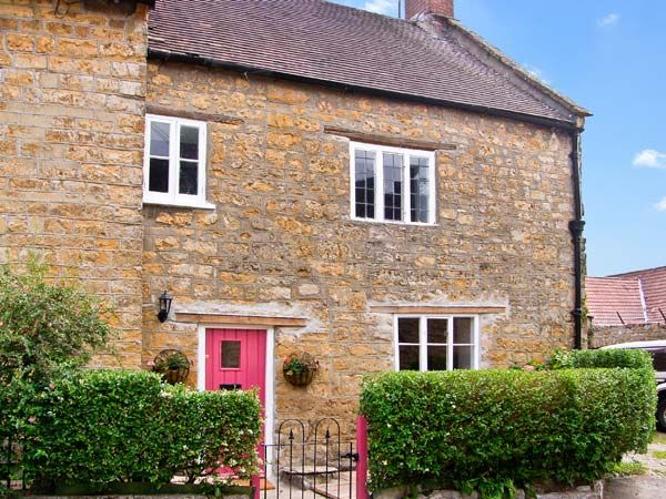 2 bedroom Cottage for rent in Sherborne, Dorset