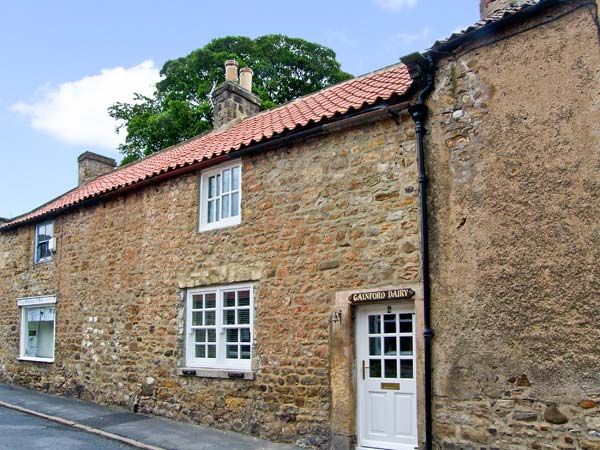 Aycliffe holiday cottage