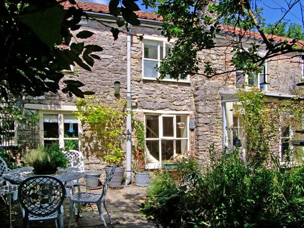 Chapmanslade holiday cottage