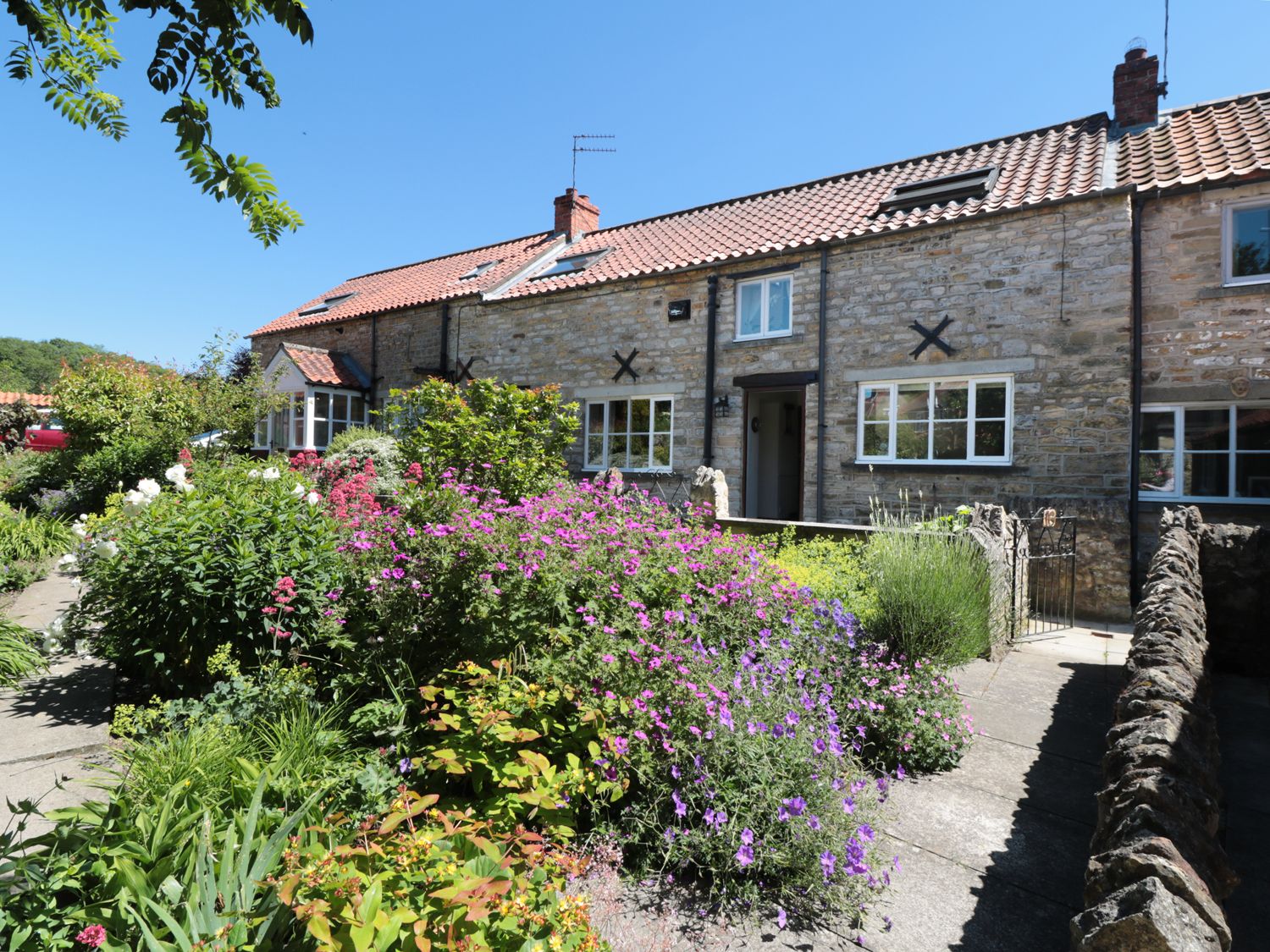 Kirkbymoorside Holiday Cottages Book self catering