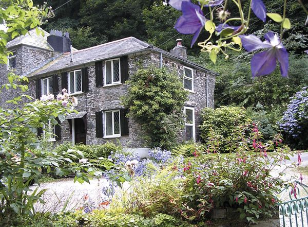 Miller's House,
Trethevy,
Cornwall